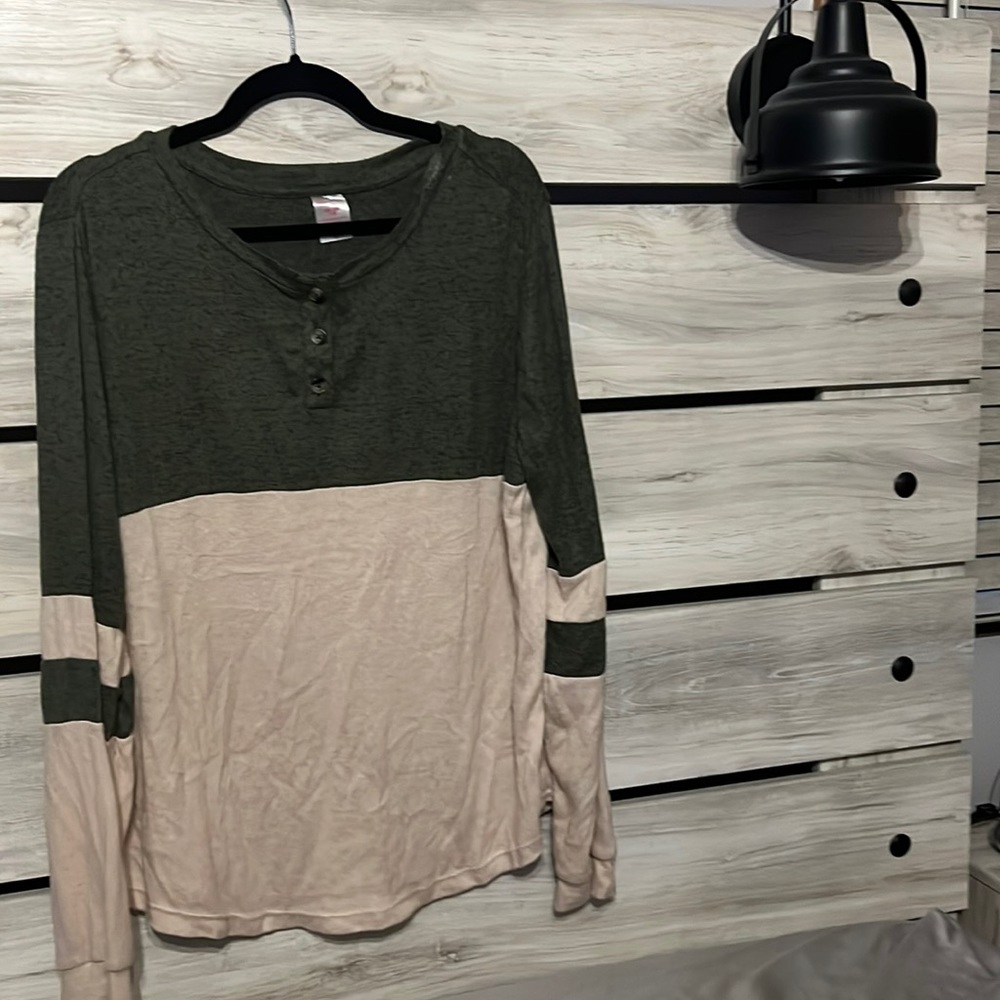 No Boundaries. Long sleeve “Henley” lightweight sweater.
